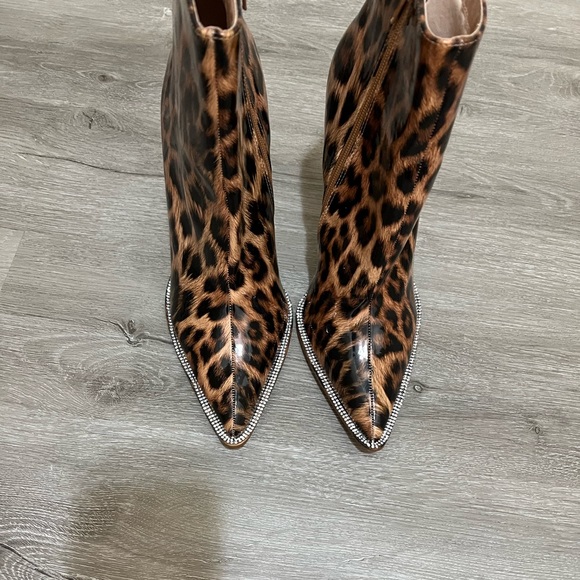Animal print patent leather bootie with rhinestone - Picture 2 of 3